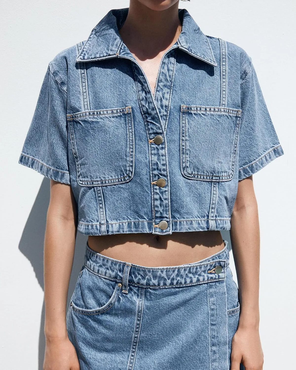 Gacaky Women's Cropped Denim Jackets Fashion Short Sleeve Lapel Button Down Trucker Jean Jackets Coats 2025 Outfits Clothes