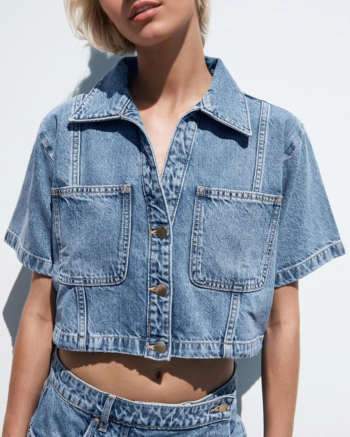Gacaky Women's Cropped Denim Jackets Fashion Short Sleeve Lapel Button Down Trucker Jean Jackets Coats 2025 Outfits Clothes
