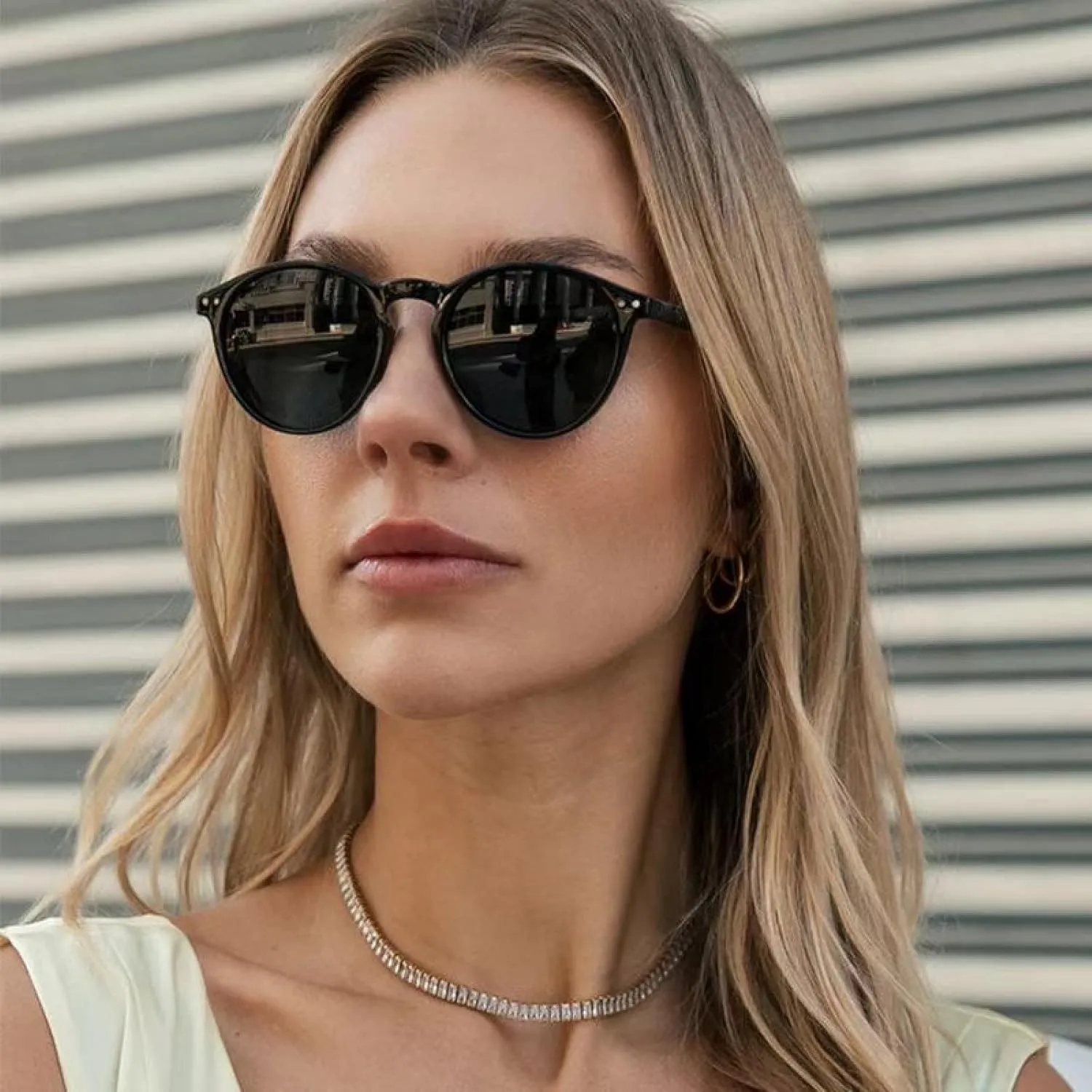 Round Sunglasses for Women Retro Oval Classic