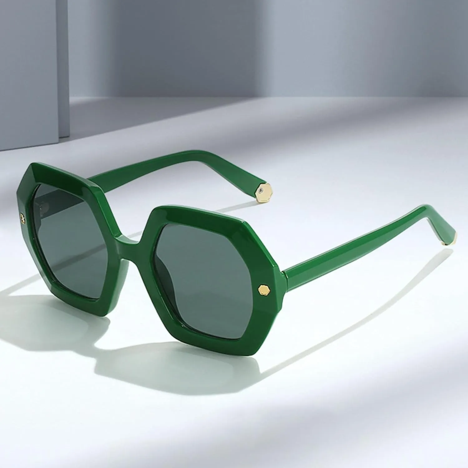 Vintage Polygon Sunglasses Women Fashion Metal Rivets Shades Uv400 Trending Men Gradient