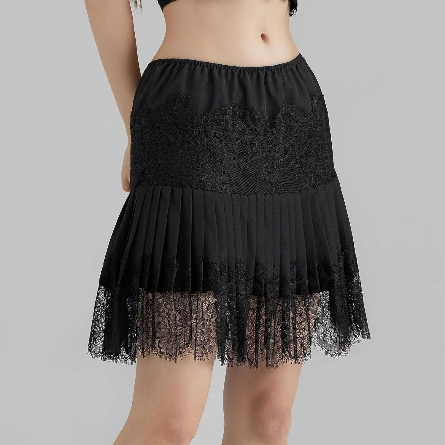 Women's Lace Mini Skirts Low Waist Flowy Ruffle Pleated Skirts Casual Trendy Fairy Aesthetic Short Skirts Streetwear