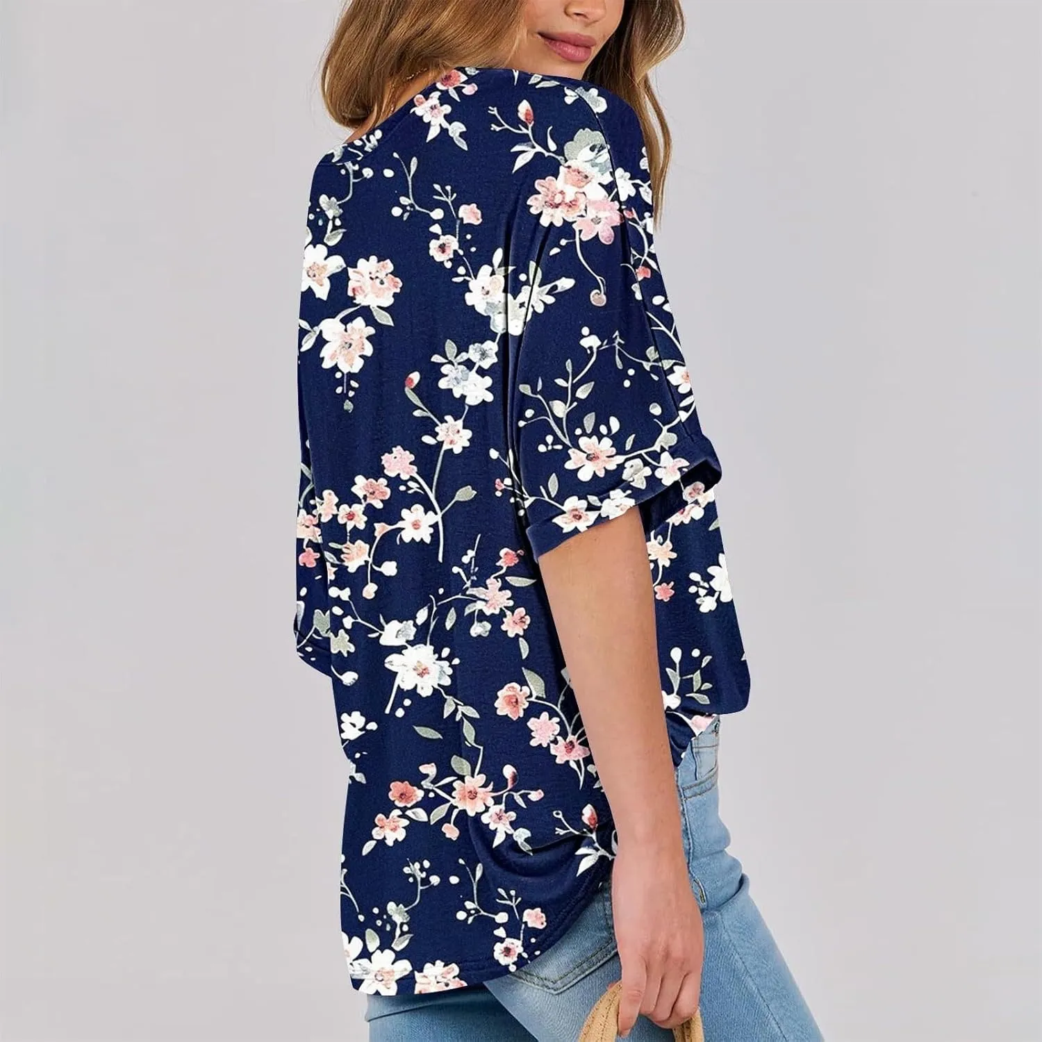 Womens Oversized T Shirts Summer Tops Boho Floral Tees Casual Loose Fit Short Sleeve Tops 2025 Beach Vacation Blouse